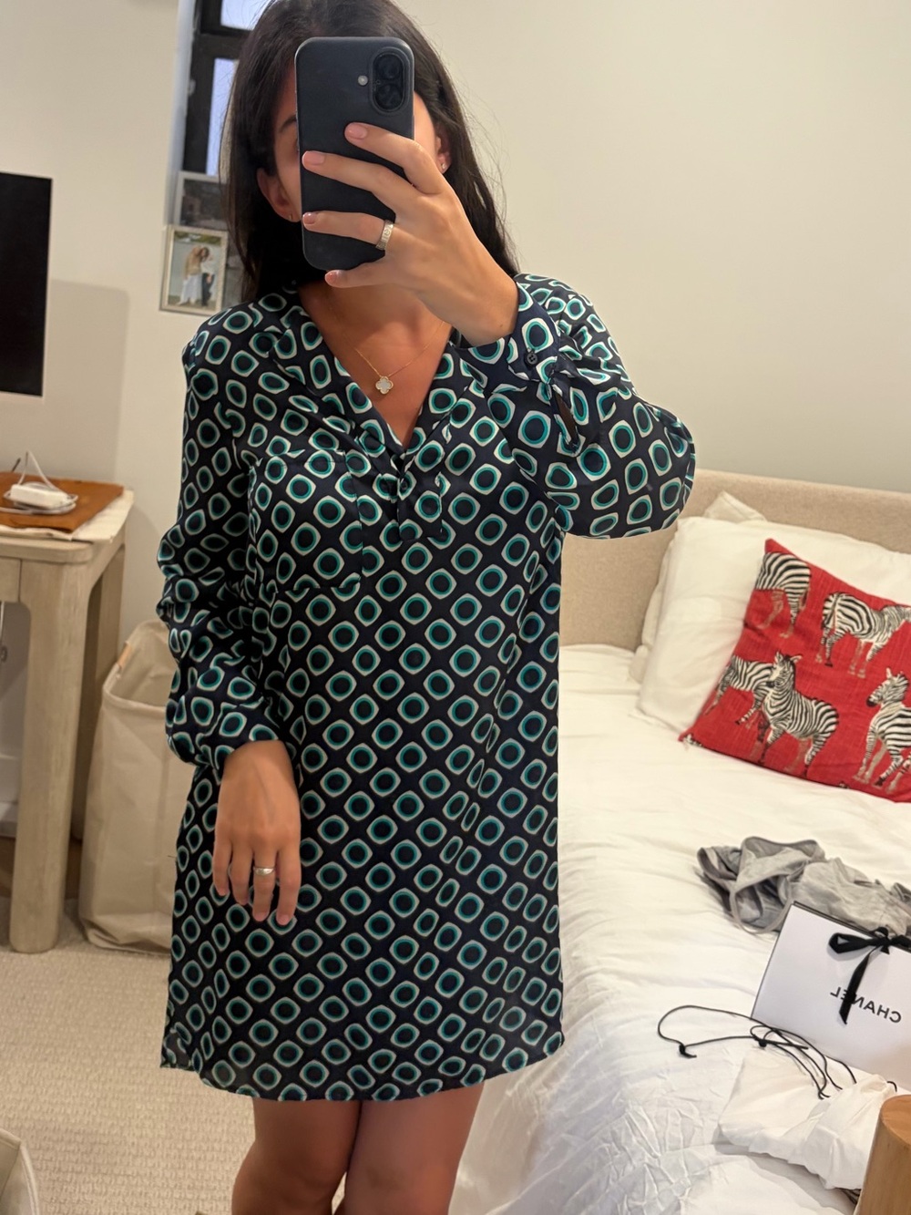 Green Geometric V-Neck Shift Dress
